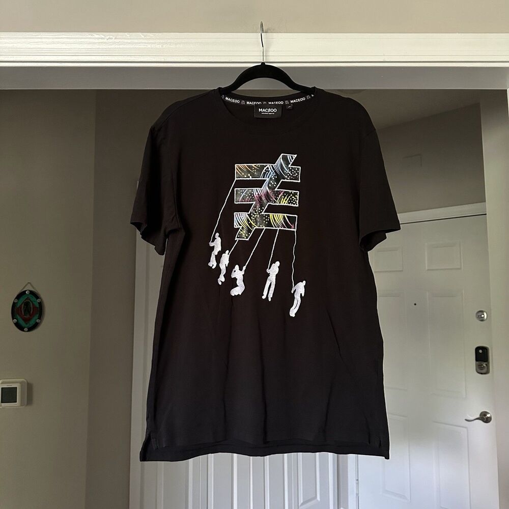 maceoo Paris Village Black Tee Graphic T-shirt Men’s Size Large